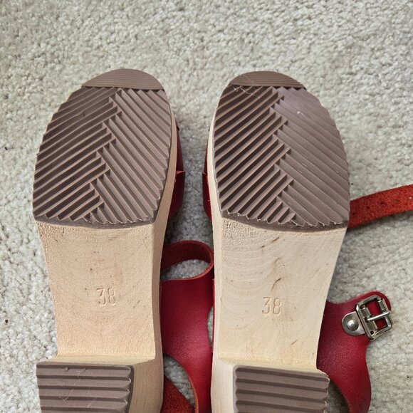 Lotta's of Stockholm red clogs (EUR size 38 / US 7) - Picture 3 of 6